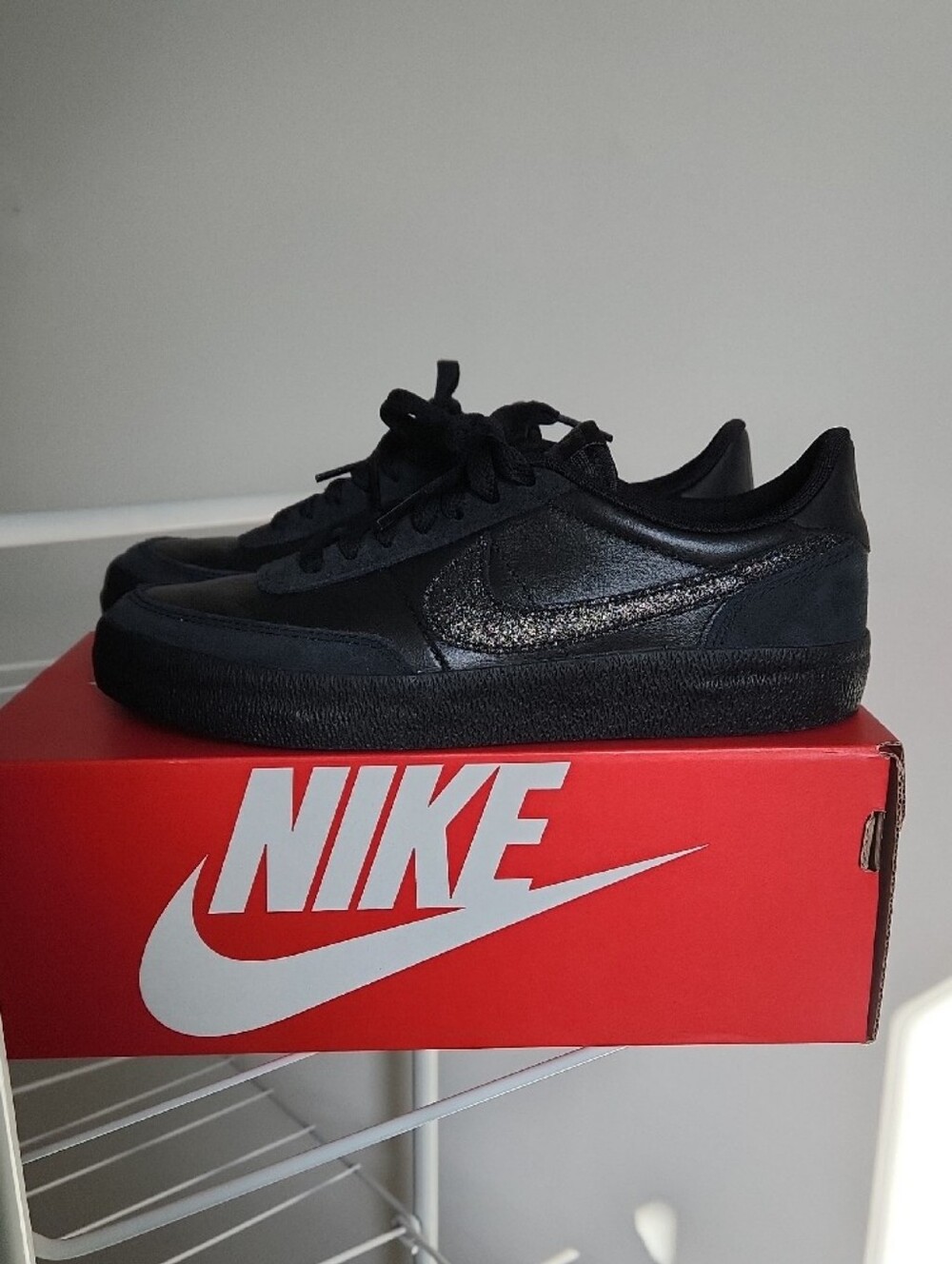 Nike Killshot 2 Women’s Black Shimmer 7.5 Sneaker